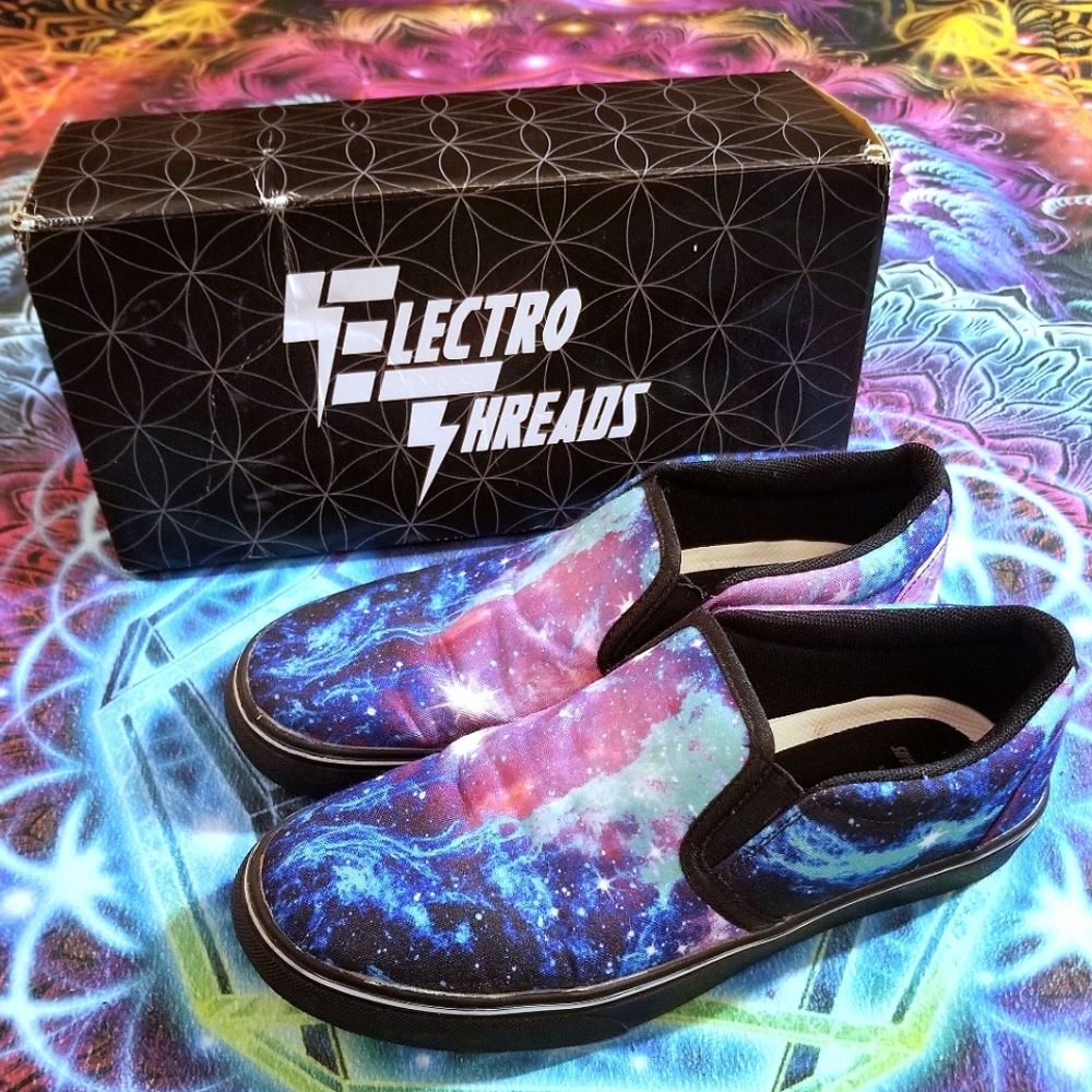 Electro Threads Galaxy Slip-Ons Men's 5.5, Women's 7.5